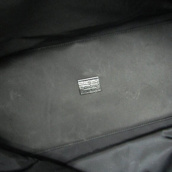 GUCCI Black Leather Shoulder Bag - Picture 15 of 16